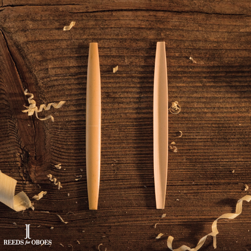 Shaped cane oboe d'amore